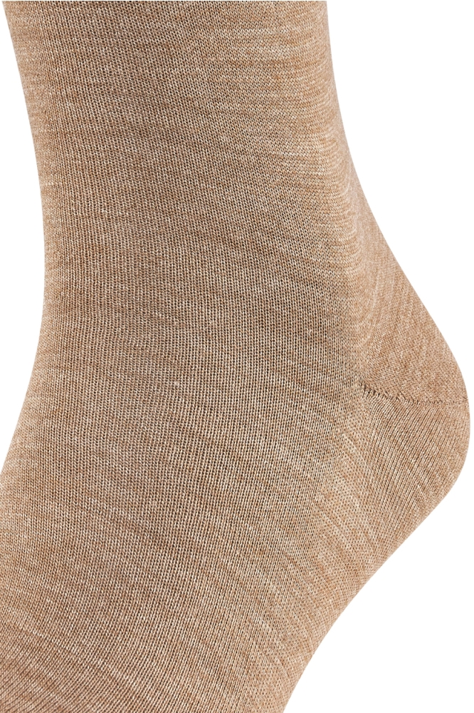 14435 AIRPORT 5410 NUTMEG MEL